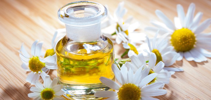 chamomile_oil.jpg